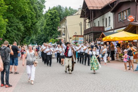 Korowód 56.Tygodnia Kultury Beskidzkie